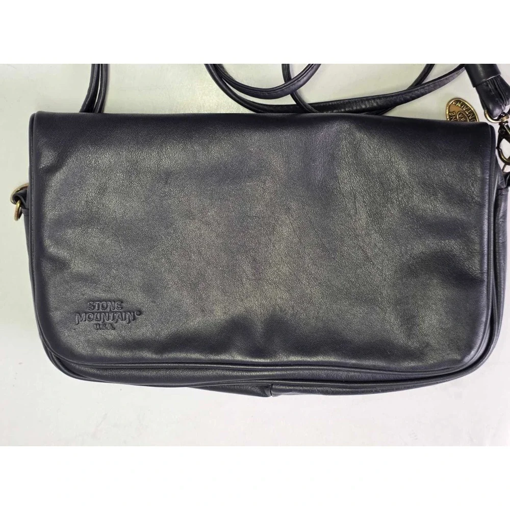 Stone Mountain Women's Purse Handbag Bag Navy Leather Pockets‎ Zip Close